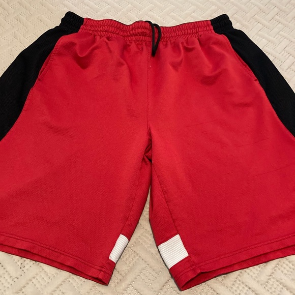 Mens Champ Sporting Goods Basketball Shorts- Size XXL - Picture 3 of 4